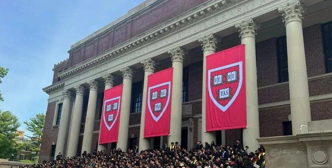 佛毕业演讲的中国女生震撼全场哈佛战胜川普这天史上首位在哈(图9)