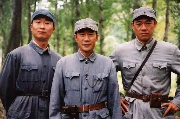 队》垫底《亮剑》第2第1没争议最好的10部“抗战剧”：《归(图14)